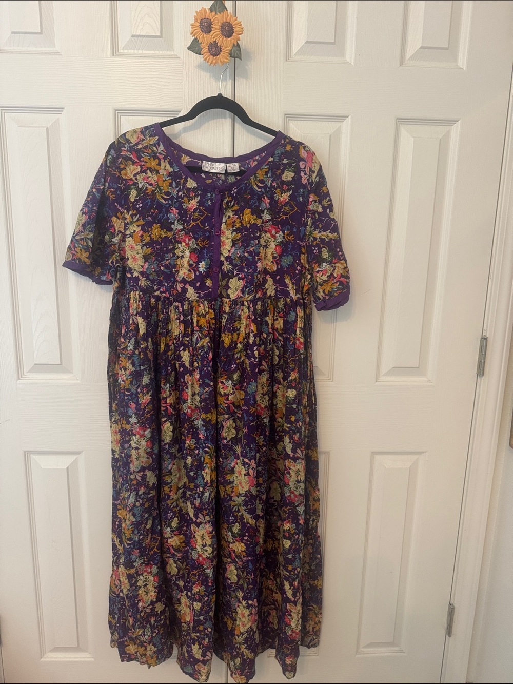 Floral Button-Front Casual Dress in Purple